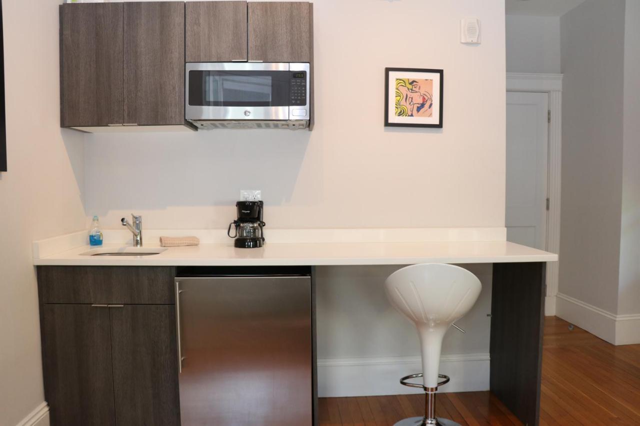 A Stylish Stay W/ A Queen Bed, Heated Floors.. #14 Brookline Ngoại thất bức ảnh