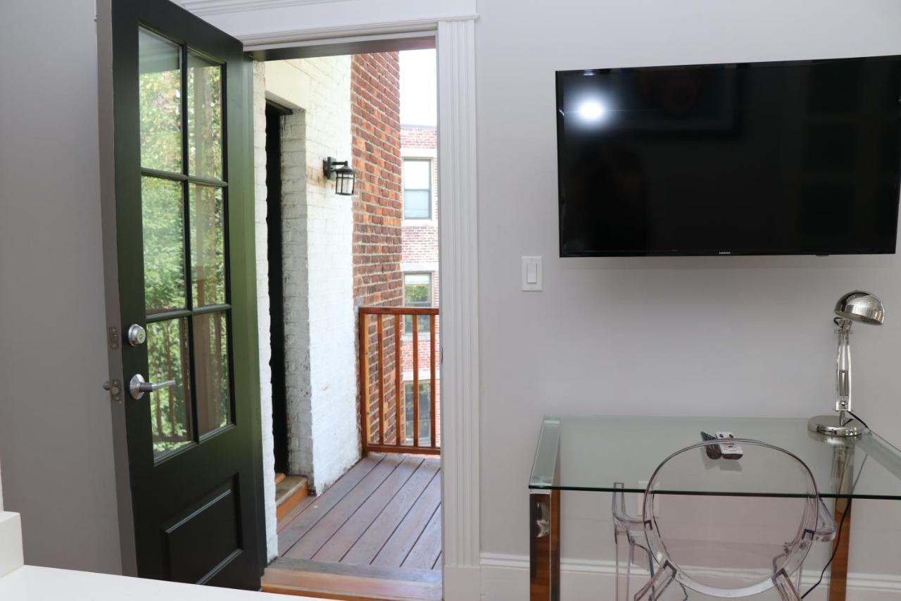 A Stylish Stay W/ A Queen Bed, Heated Floors.. #14 Brookline Ngoại thất bức ảnh
