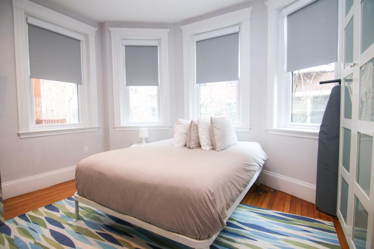 A Stylish Stay W/ A Queen Bed, Heated Floors.. #14 Brookline Ngoại thất bức ảnh